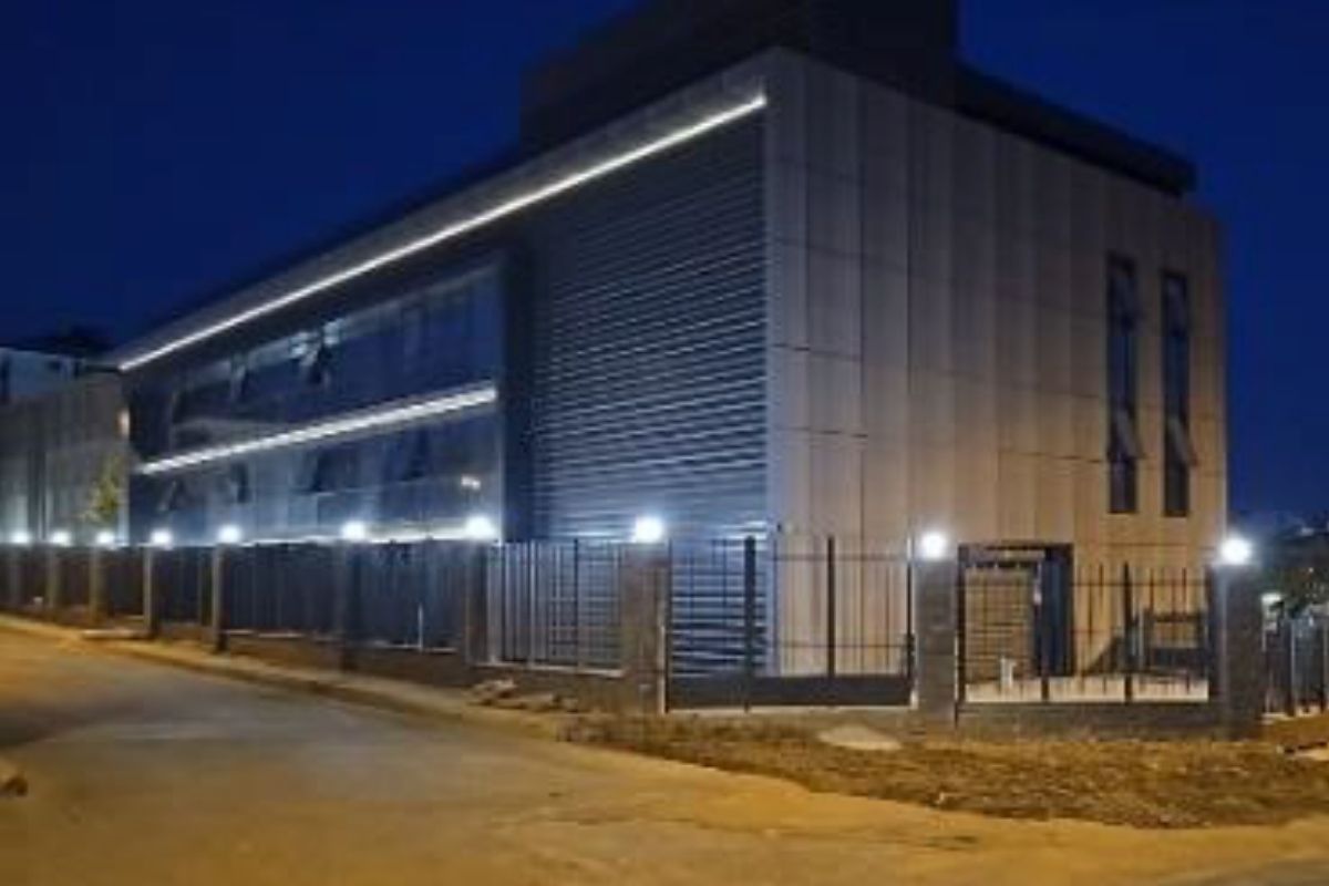 santis global (2)